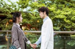 开云体育中国-英超争冠之夜，照耀基耶萨的生涯之夜