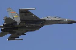 开云体育-钢铁帷幕与极速獠牙，当防守艺术在绿茵与赛道同时登峰造极