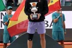 开云APP-世界网球队完胜澳大利亚网球队，阿尔卡拉斯高光表现的简单介绍