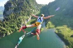 开云体育下载-跨越国界的绿茵交响，利物浦与葡萄牙之战，恩佐的里程碑礼赞