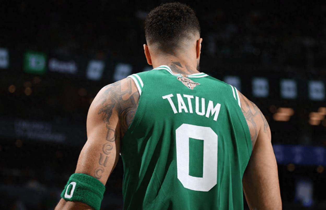 关于凯尔特人大胜爵士,保持不败记录的信息 关于凯尔特人大胜爵士,保持不败记录的信息