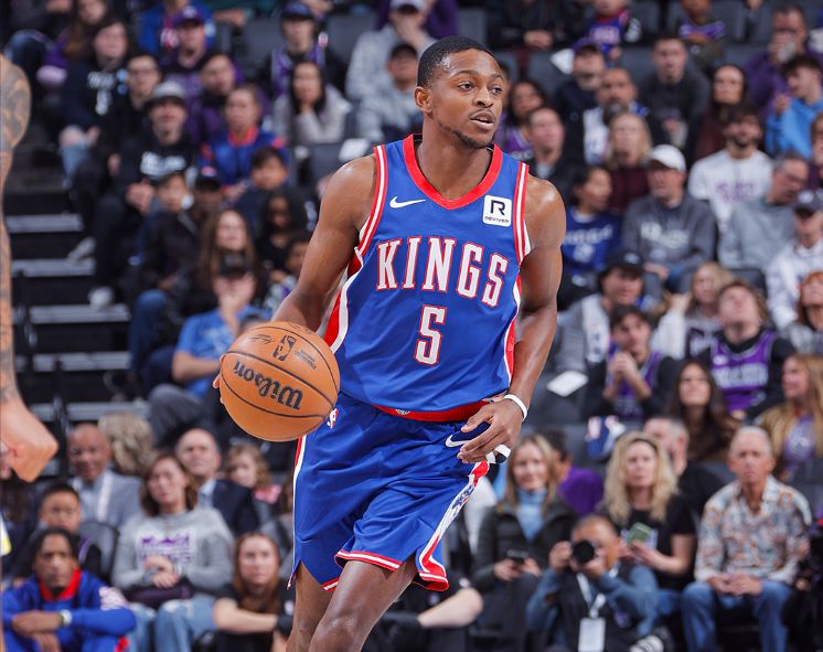 马刺客场击败国王,德罗赞57分创生涯新高的简单介绍 马刺客场击败国王,德罗赞57分创生涯新高的简单介绍