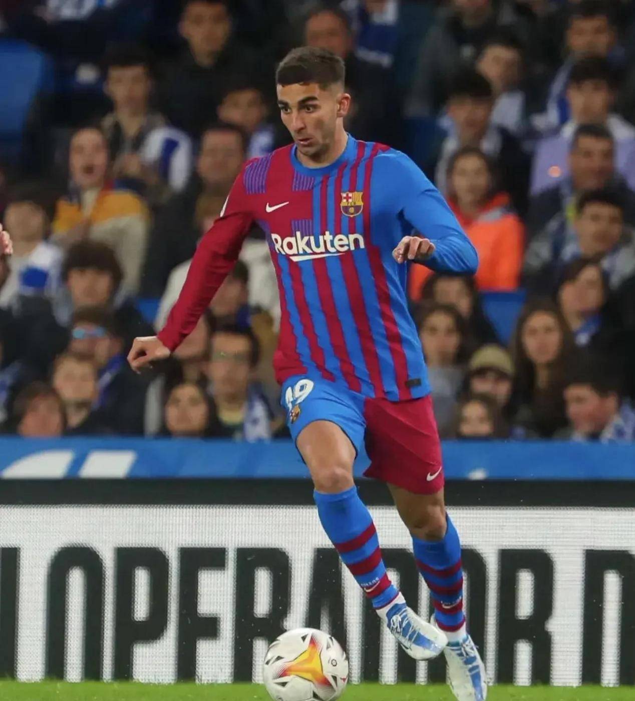 包含利物浦爆冷韩国，费兰·托雷斯绝境逆转的词条