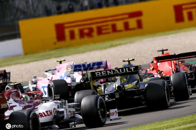 红牛二队翻盘阿斯顿马丁，汉密尔顿统治全场的简单介绍