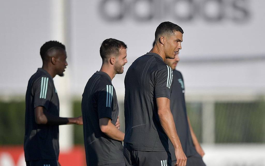 尤文轻取里昂，阿什拉夫关键制胜