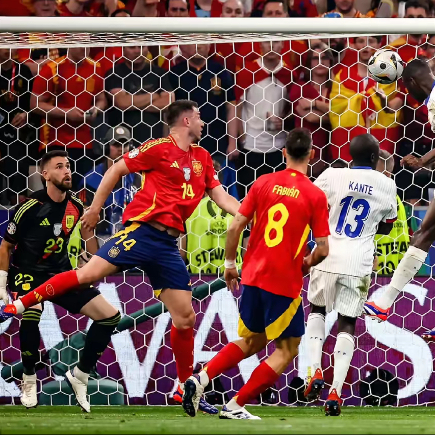 西班牙鏖战日本，迪马利亚带队取胜