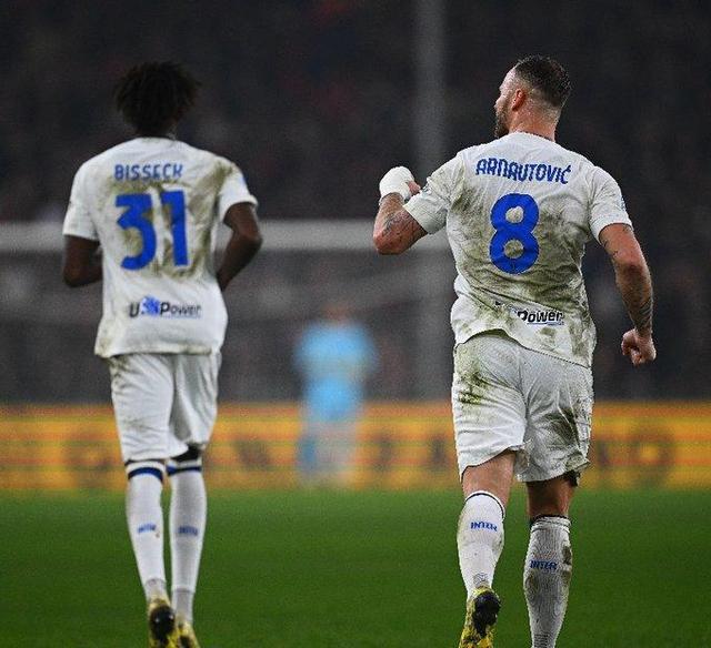 罗马再度遭遇挑战，那不勒斯继续高歌