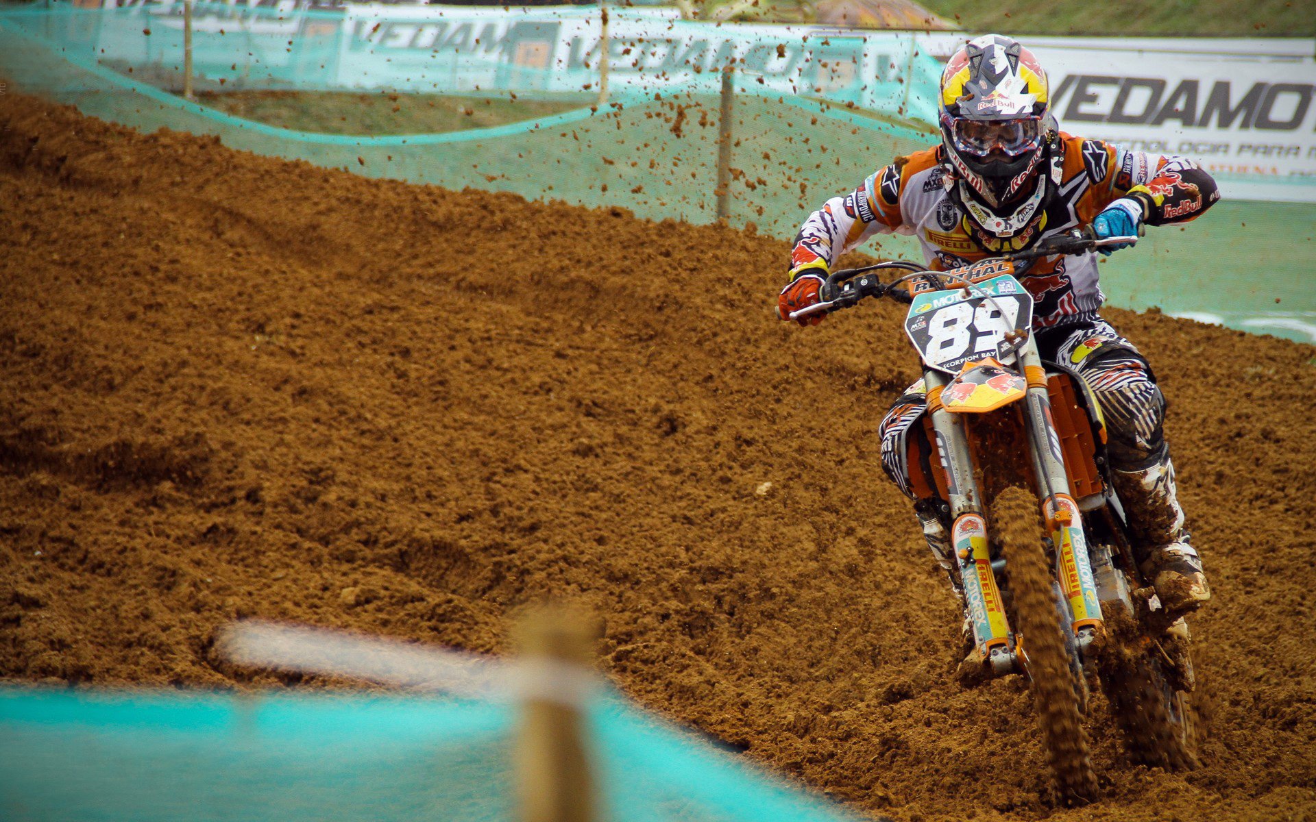 孤胆英雄卢卡库！巴萨惊险逆转哥斯达黎加，钢铁巨人扛起全队前进