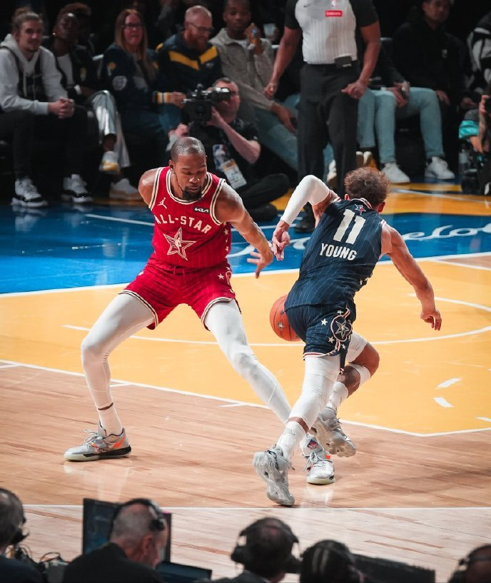 辽宁队对阵老鹰,哈利伯顿打出生涯之夜 辽宁队对阵老鹰,哈利伯顿打出生涯之夜