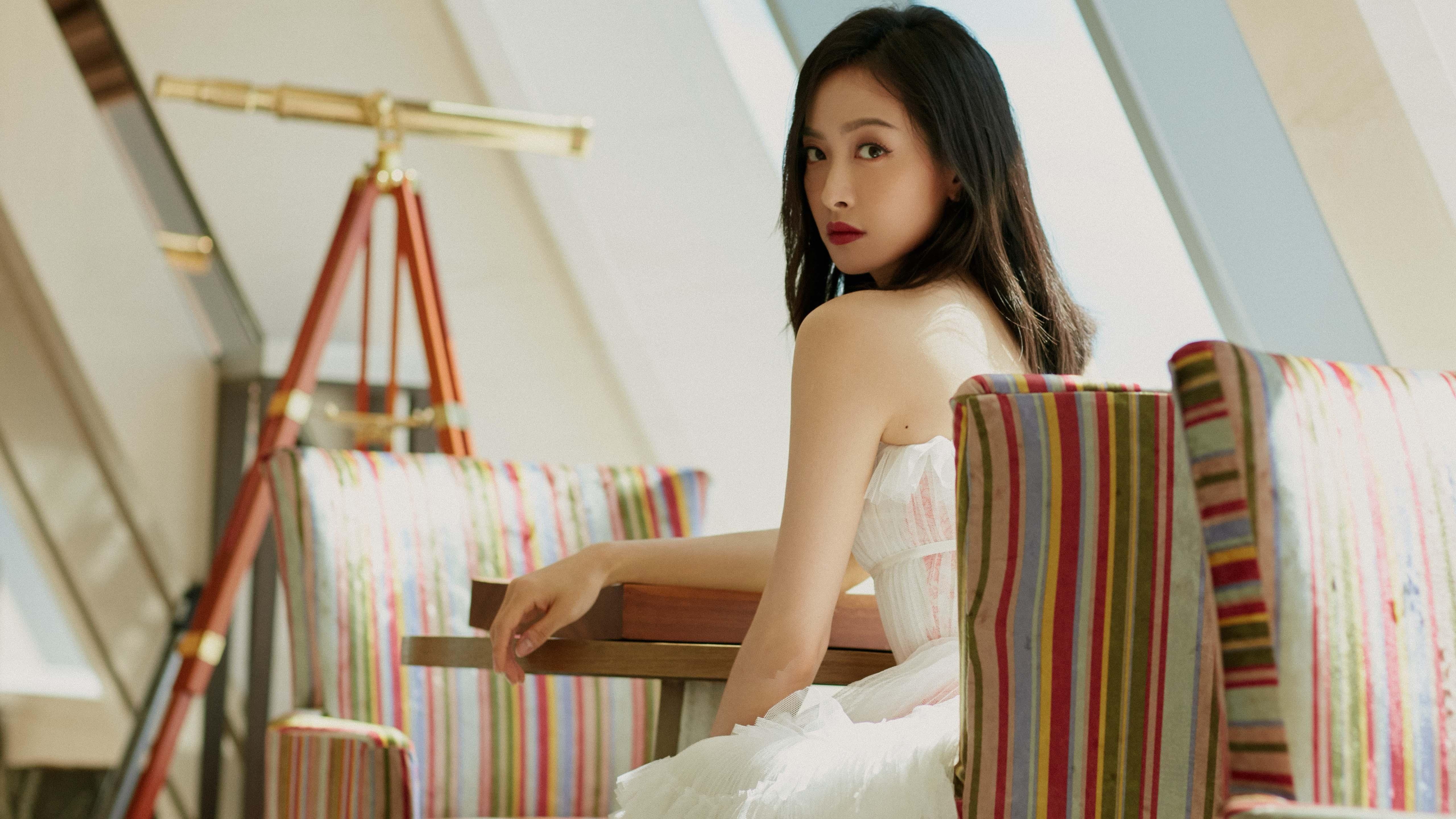 体育双线告捷，山西队稳胜浙江队，詹姆斯F1揭幕战主宰赛道